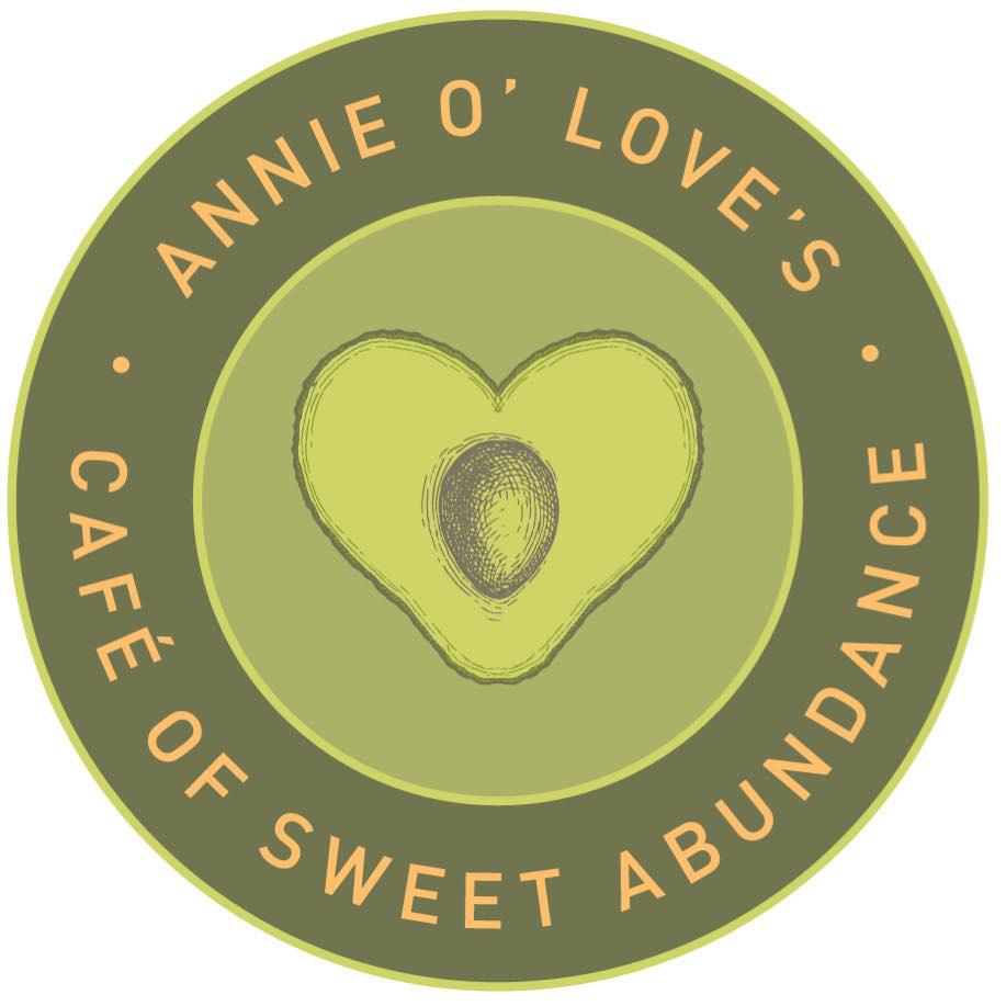 Annie O Loves Charleston